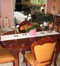 Man Selling Furniture on e-bay