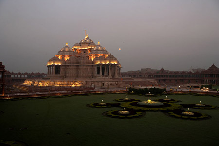 Fantastic Views of Akshardhama Temple, New Delhi Fantastic Views of Akshardhama Temple, New Delhi